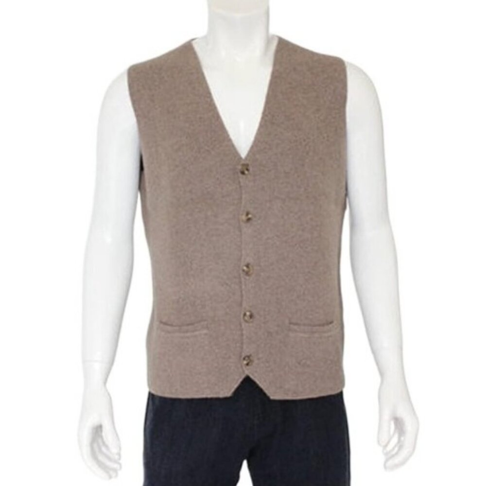 Claiborne tan single-breasted V-neck vest size M